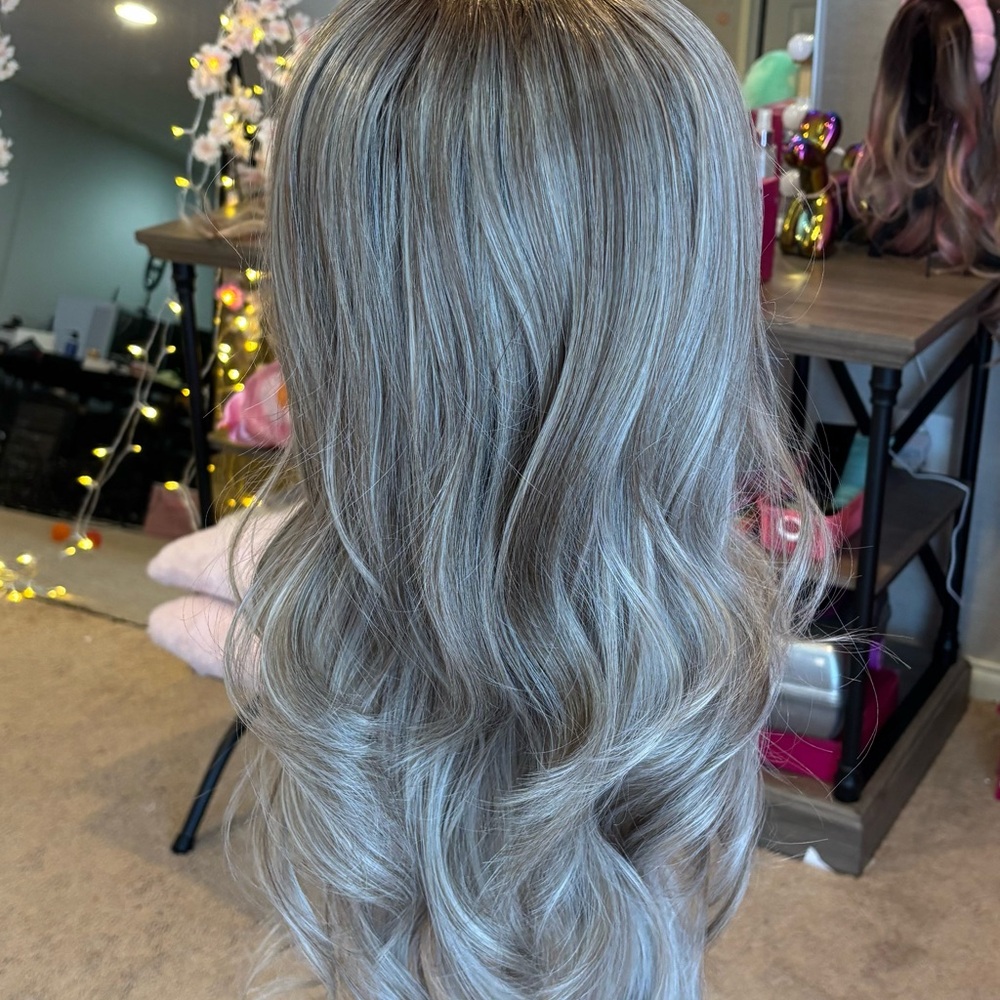 Chelsea Smith Wig - Picture 3 of 3
